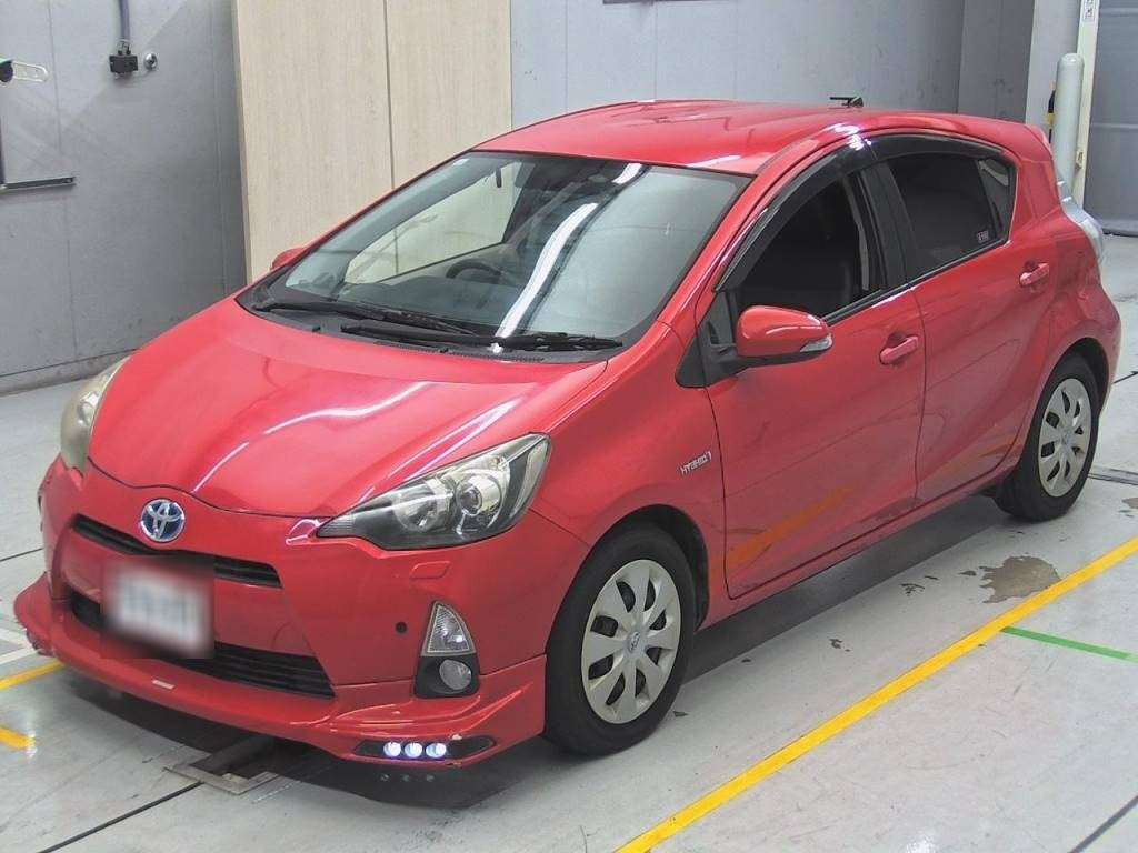 2013 Toyota Aqua NHP10[0]