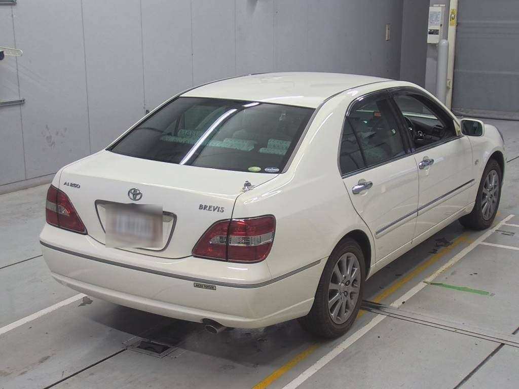 2004 Toyota Brevis JCG10[1]