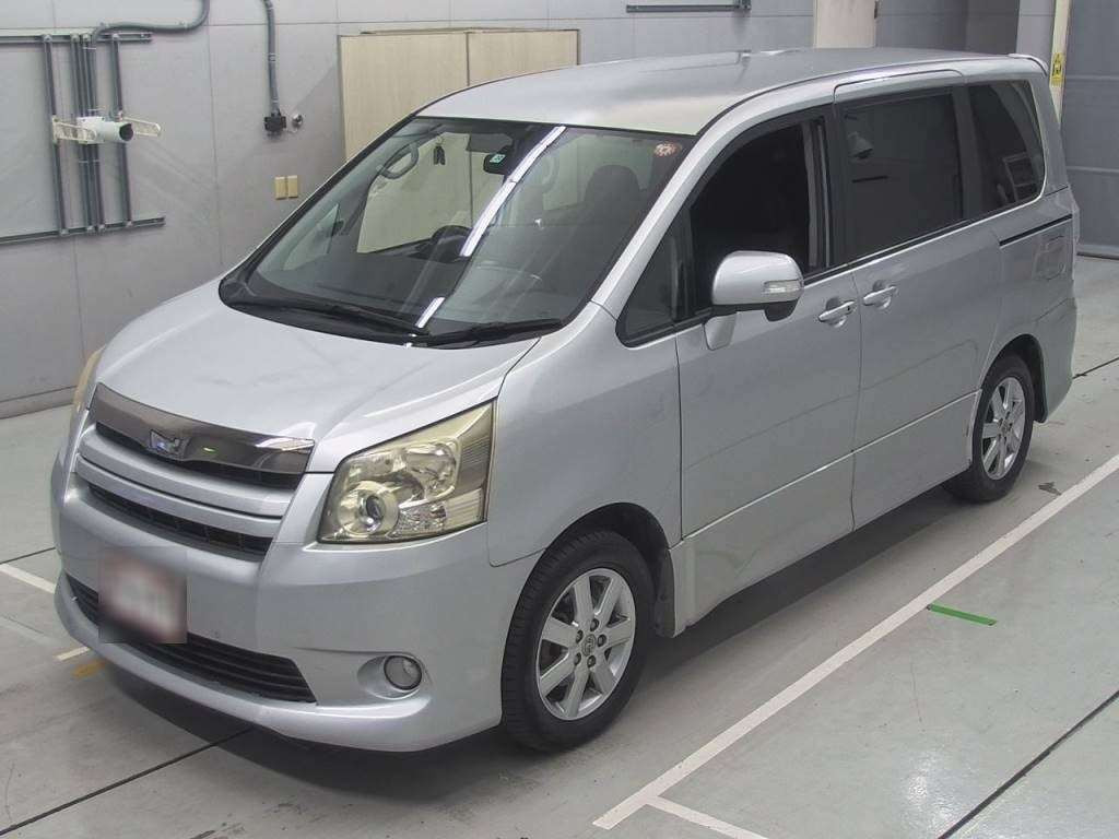 2009 Toyota Noah ZRR70W[0]