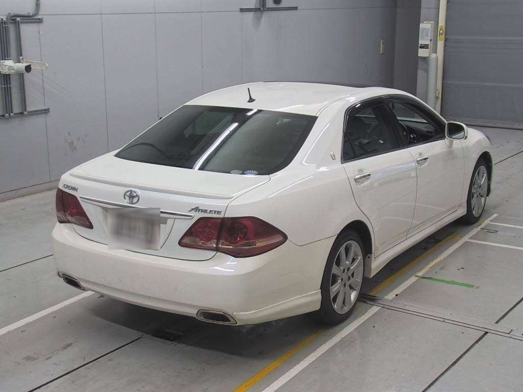 2009 Toyota Crown GRS200[1]