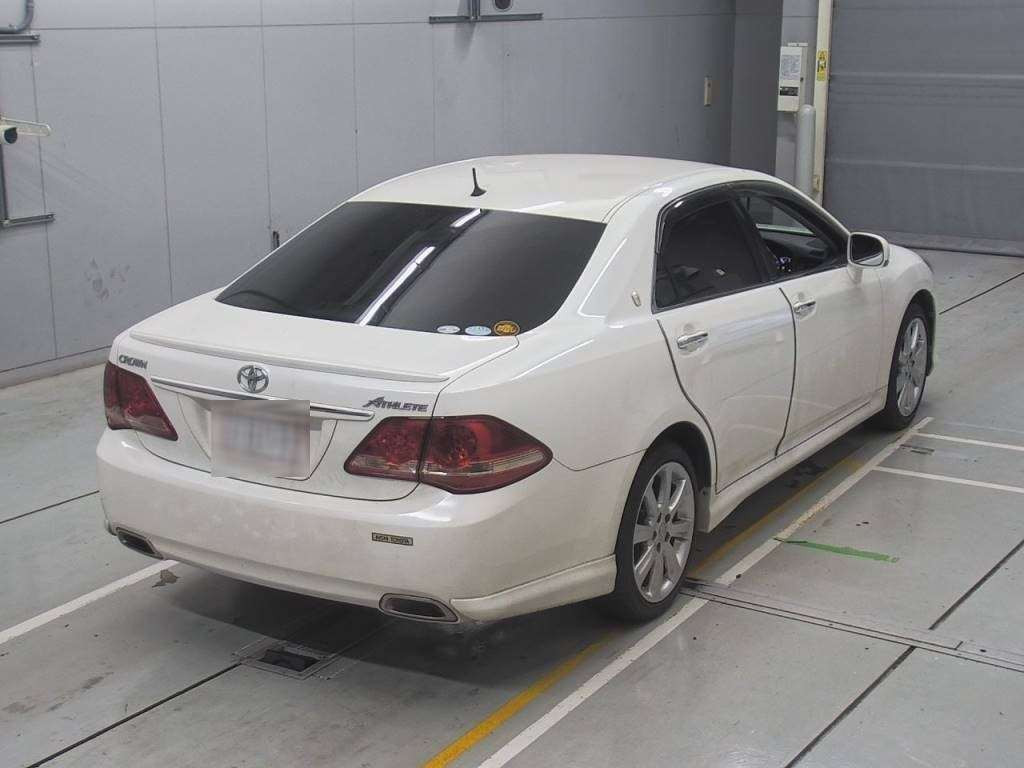 2009 Toyota Crown GRS200[1]