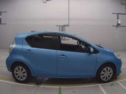 2013 Toyota Aqua