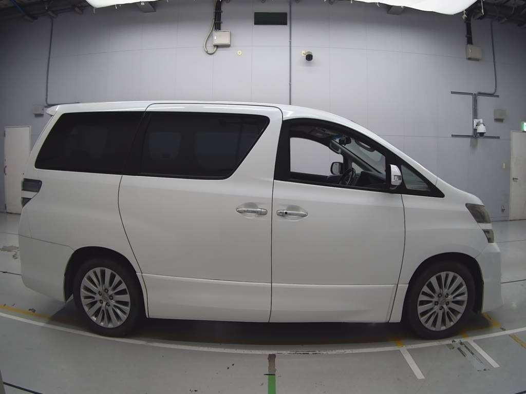 2011 Toyota Vellfire ANH20W[2]