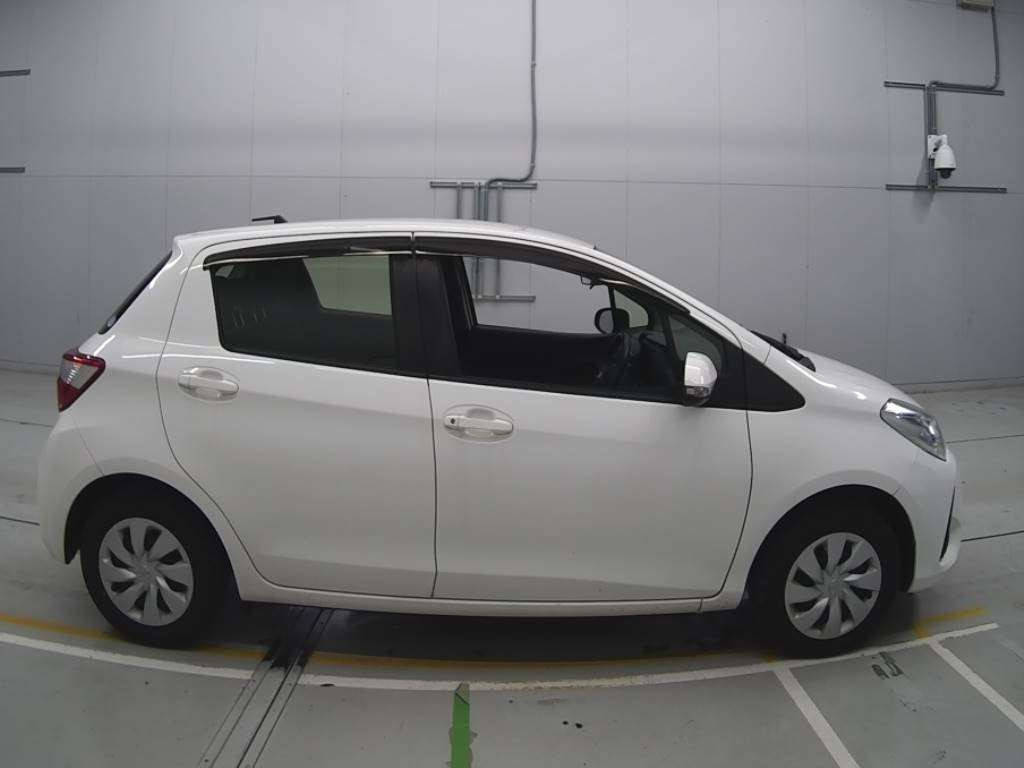 2019 Toyota Vitz KSP130[2]