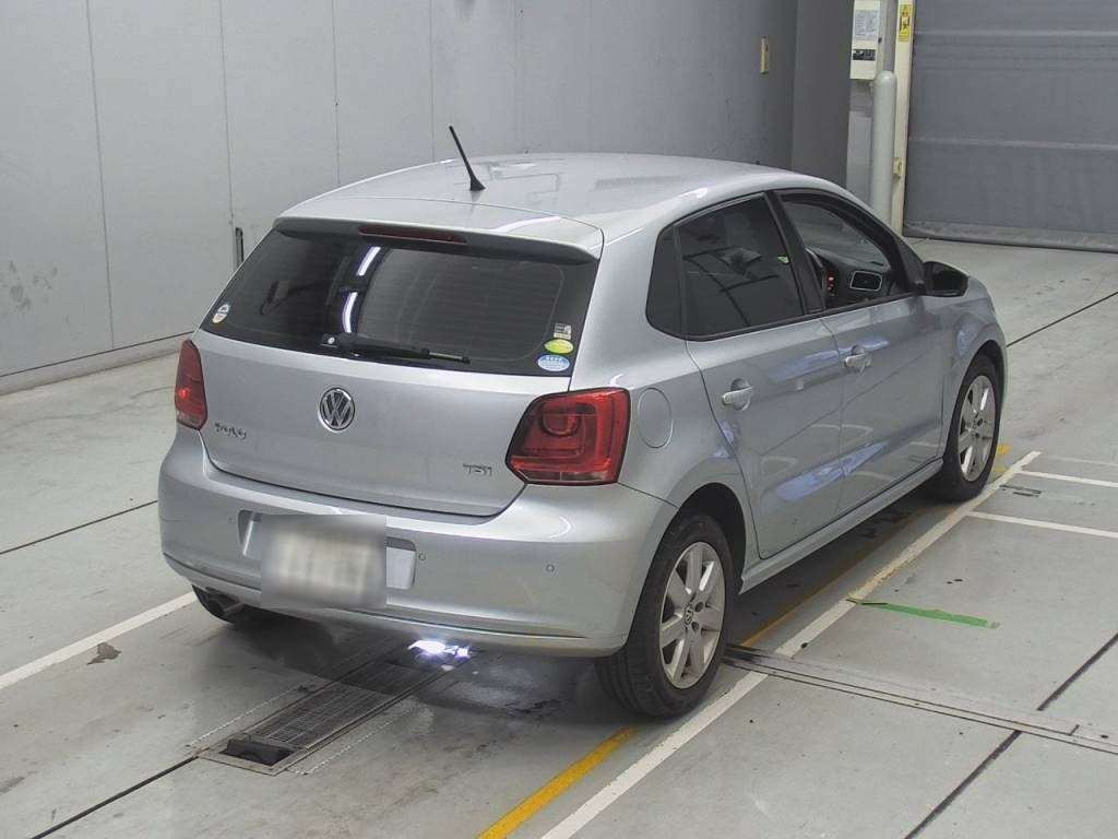 2011 Volkswagen Polo 6RCBZ[1]