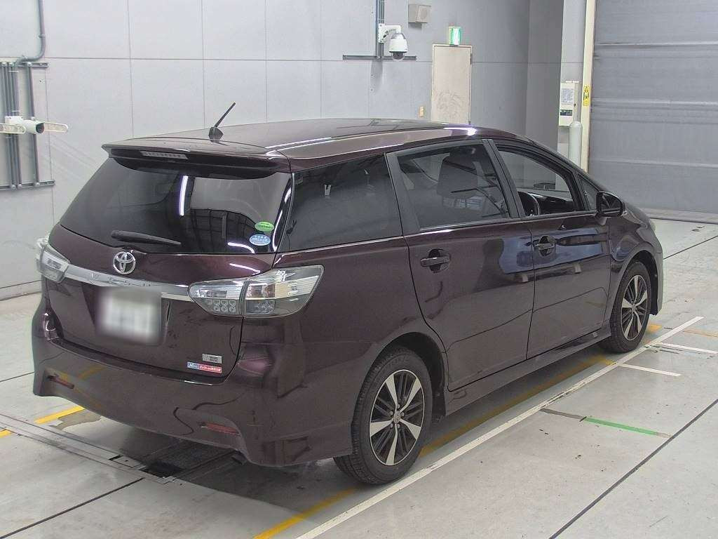 2013 Toyota Wish ZGE20W[1]