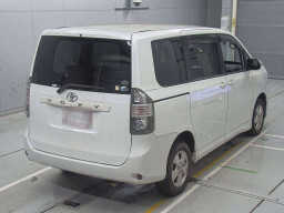 2008 Toyota Voxy