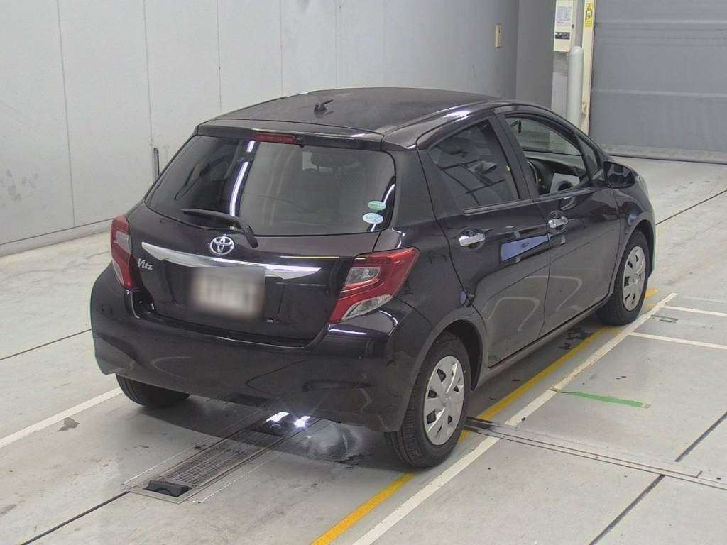 2015 Toyota Vitz NSP130[1]