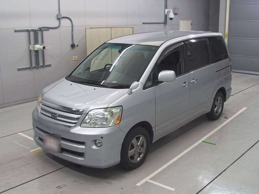 2006 Toyota Noah AZR60G[0]