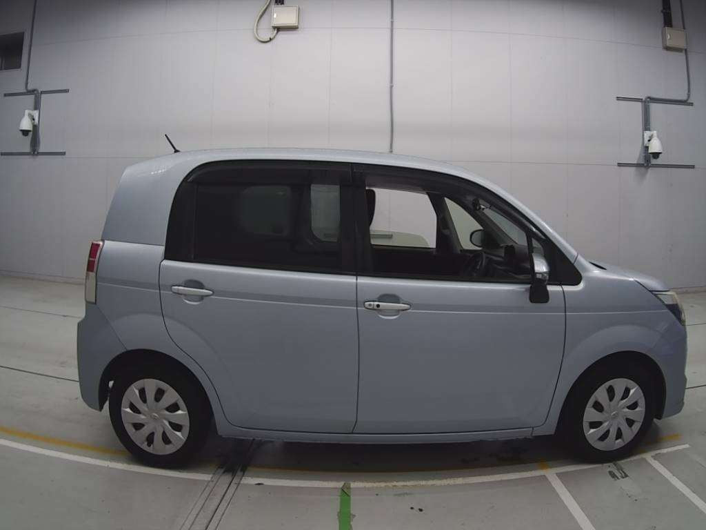 2013 Toyota Spade NCP141[2]