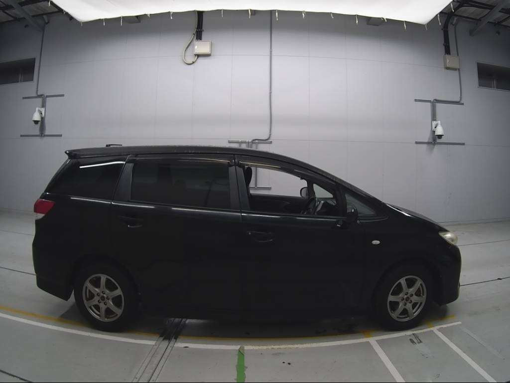 2009 Toyota Wish ZGE20G[2]