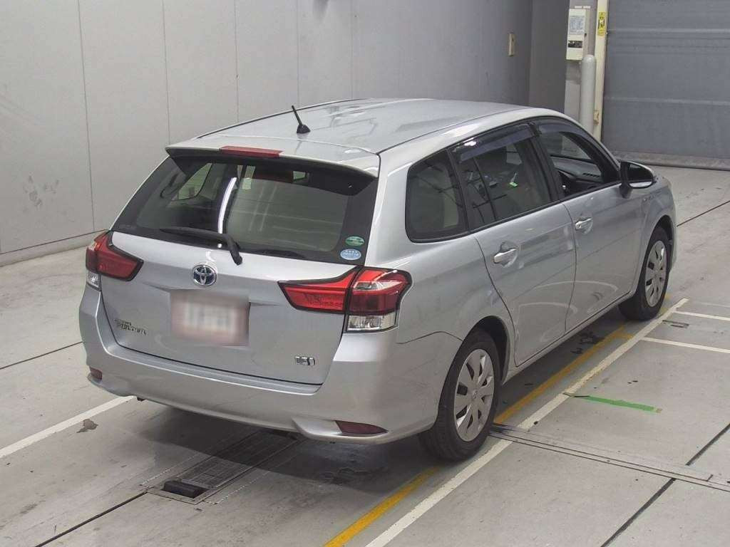 2015 Toyota Corolla Fielder NKE165G[1]