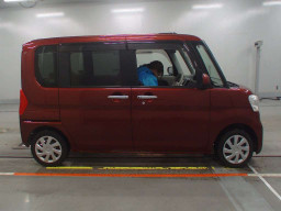 2014 Daihatsu Tanto