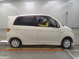 2002 Daihatsu MAX