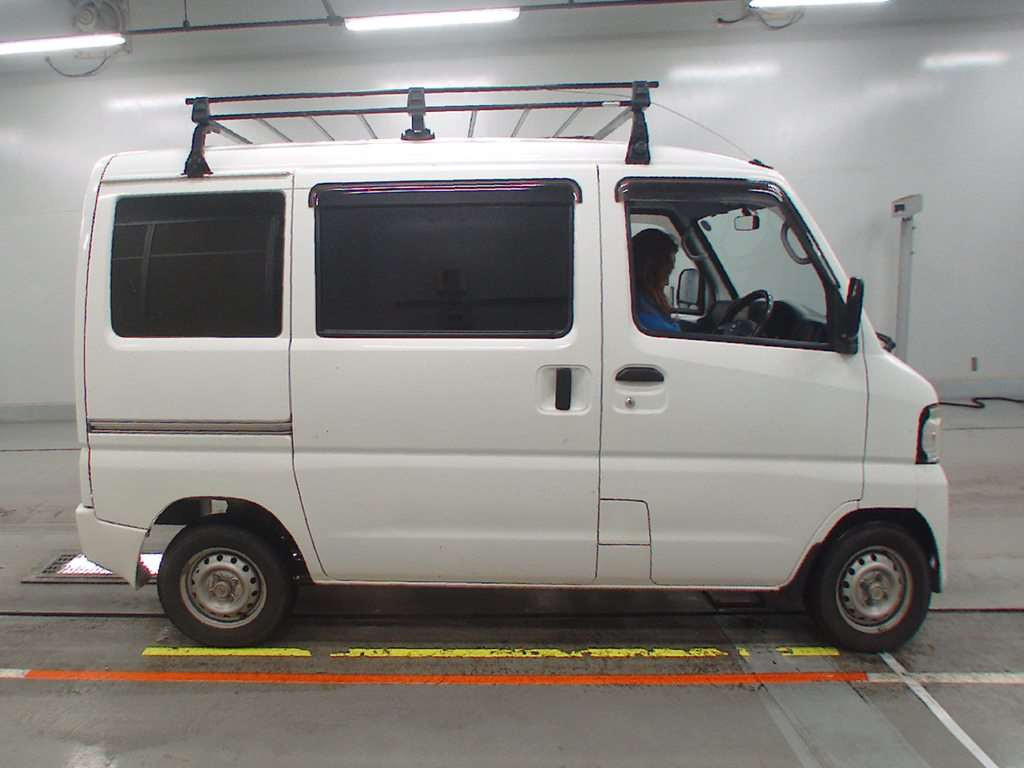 2012 Nissan NV100 Clipper U71V[2]