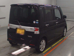 2010 Daihatsu Tanto Custom