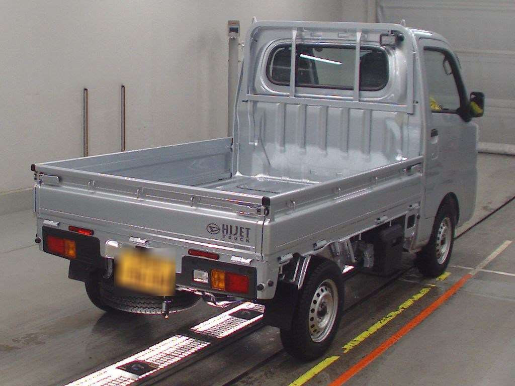 2024 Daihatsu Hijet Truck S510P[1]