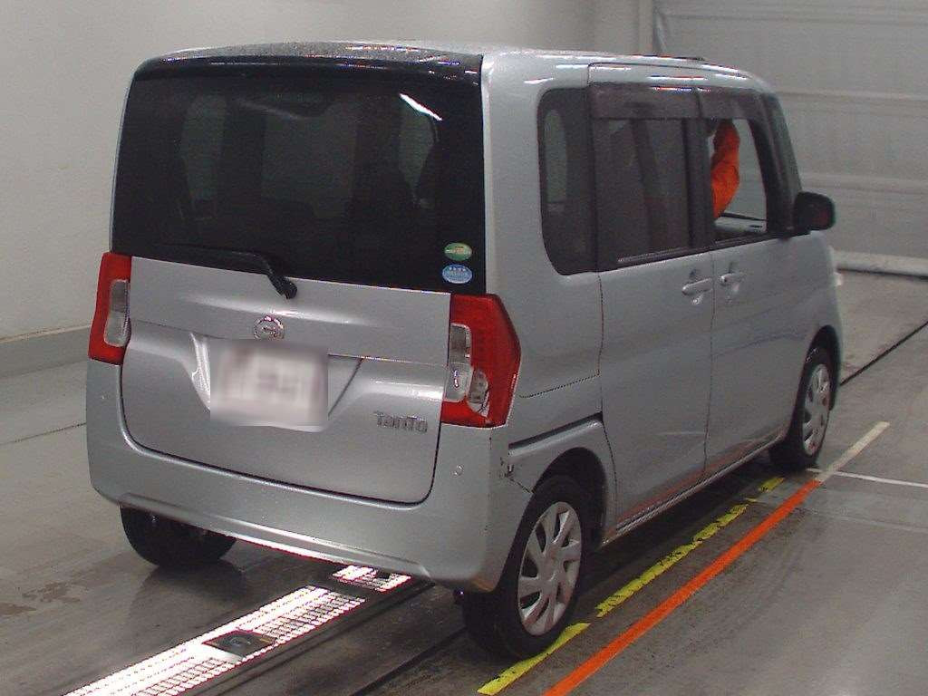 2017 Daihatsu Tanto LA610S[1]