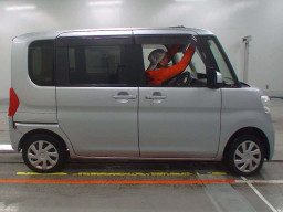 2017 Daihatsu Tanto