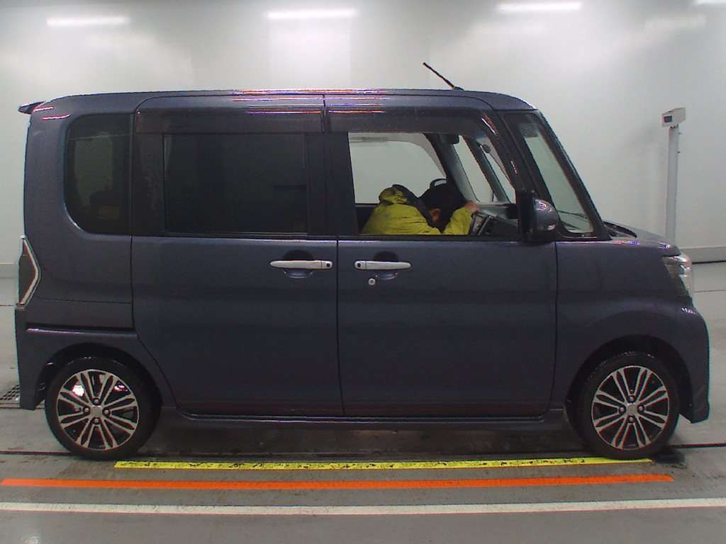 2018 Daihatsu Tanto Custom LA600S[2]