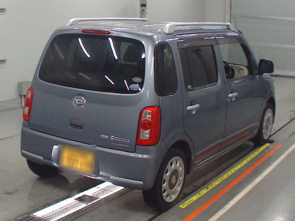 2010 Daihatsu Mira Cocoa L675S[1]