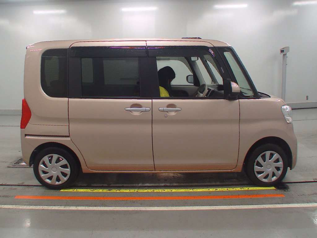 2019 Daihatsu Tanto LA600S[2]