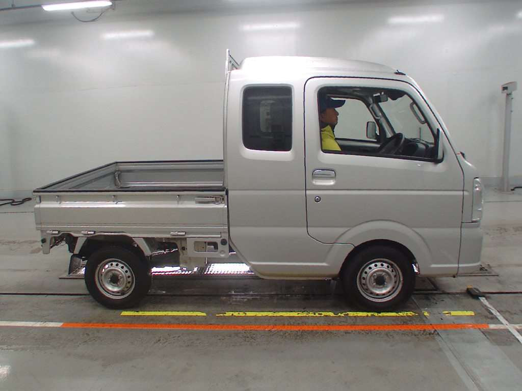 2021 Suzuki Carry Truck DA16T[2]