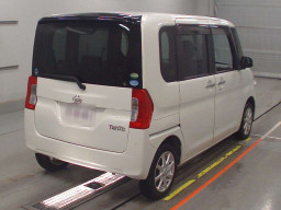 2016 Daihatsu Tanto