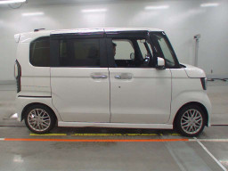 2023 Honda N-BOX CUSTOM