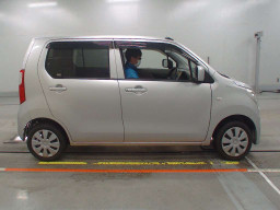 2013 Suzuki Wagon R