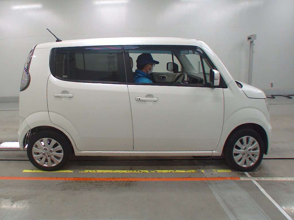 2013 Nissan Moco MG33S[2]