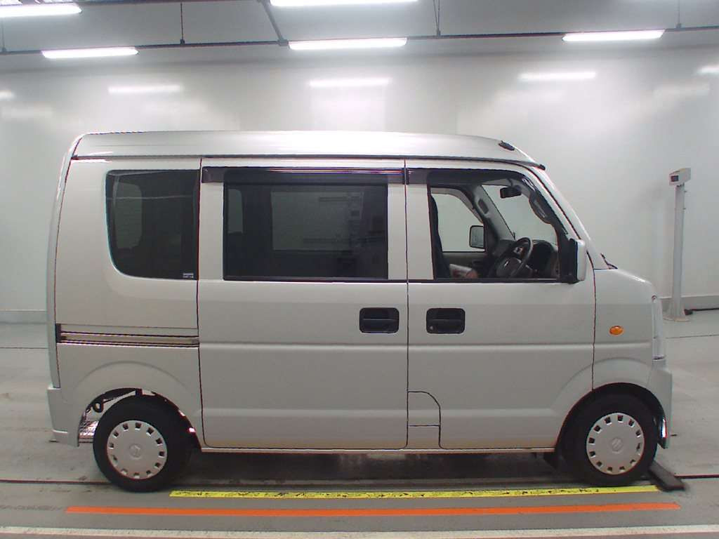 2014 Suzuki Every DA64V[2]