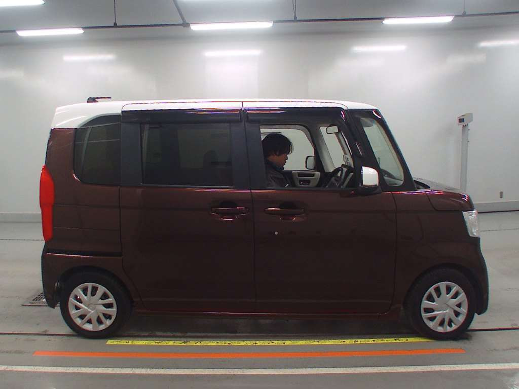 2018 Honda N-BOX JF3[2]