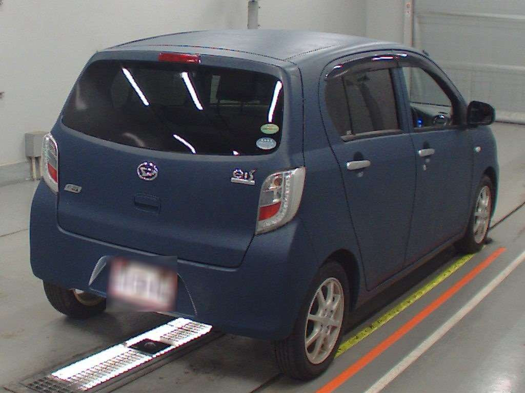 2014 Daihatsu Mira es LA300S[1]