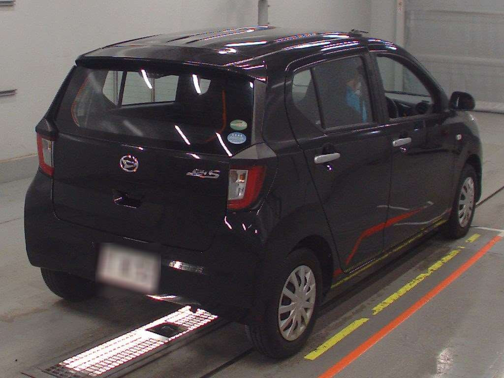 2021 Daihatsu Mira es LA350S[1]