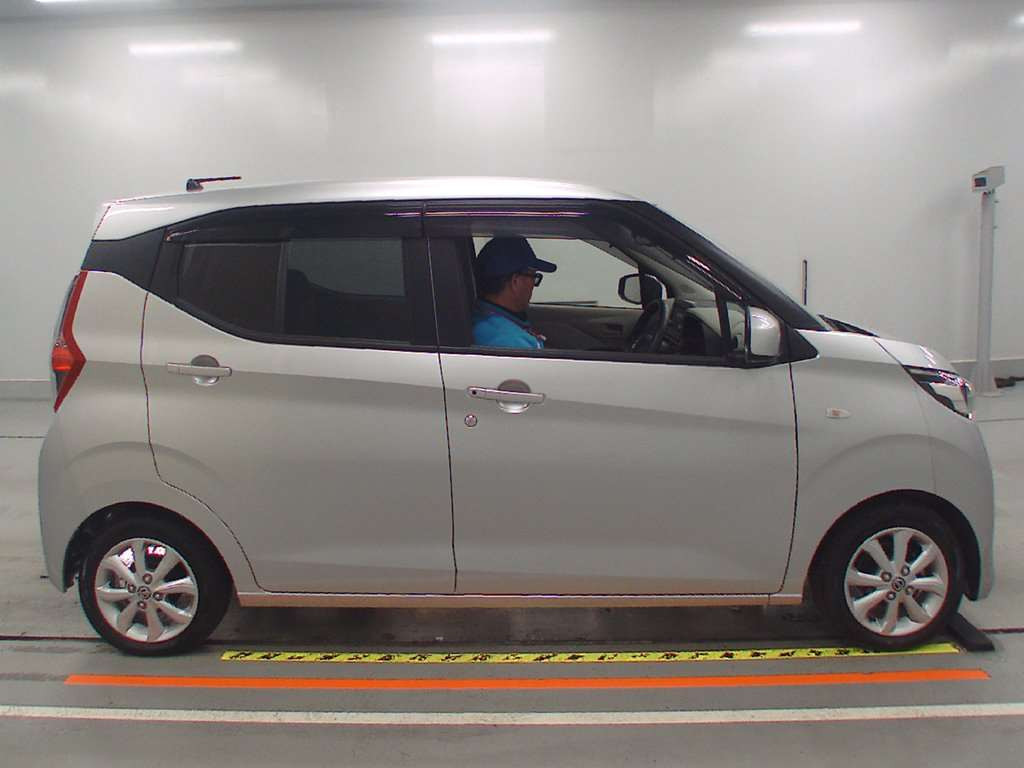 2020 Nissan DAYZ B43W[2]