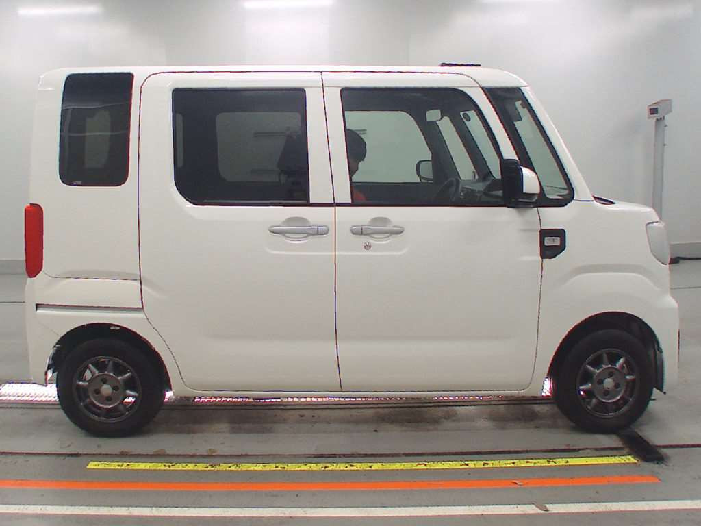 2021 Daihatsu Hijet Caddie LA710V[2]