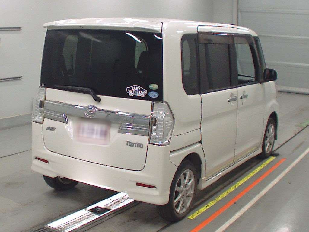 2013 Daihatsu Tanto Custom LA600S[1]