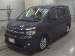 2010 Toyota Voxy