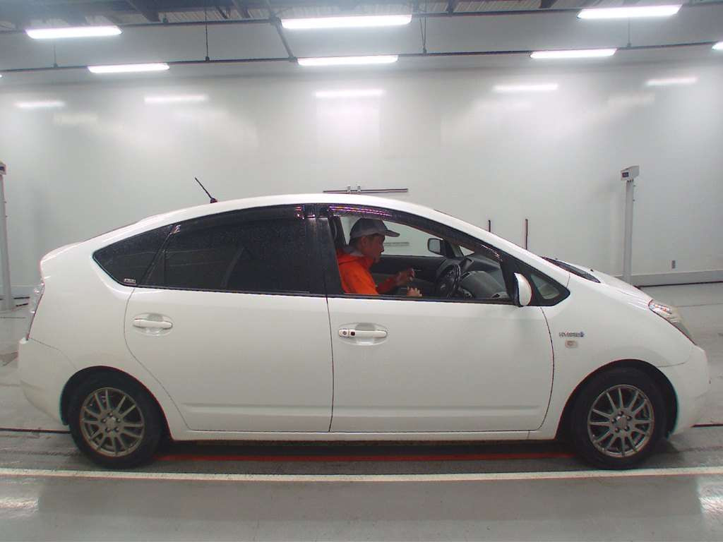 2008 Toyota Prius NHW20[2]