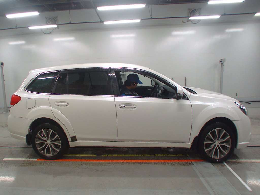 2011 Subaru Legacy Outback BR9[2]