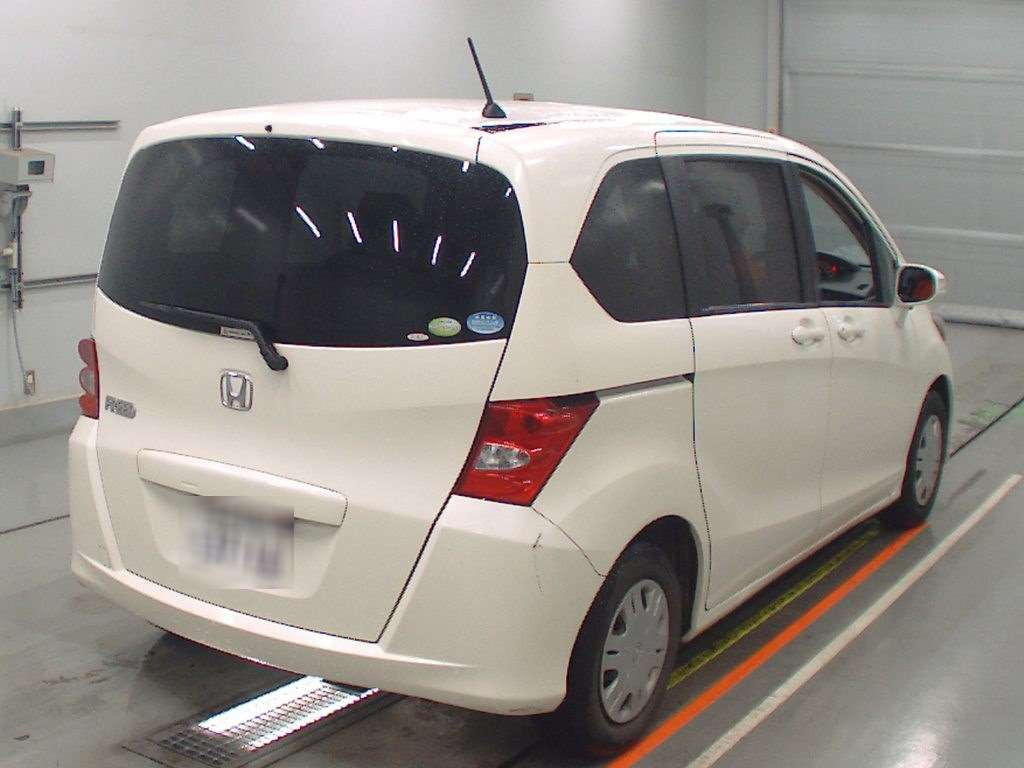 2010 Honda Freed GB3[1]