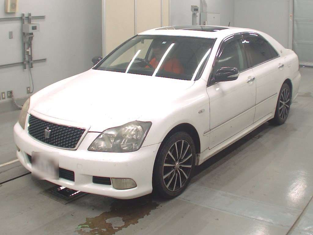 2005 Toyota Crown GRS180[0]