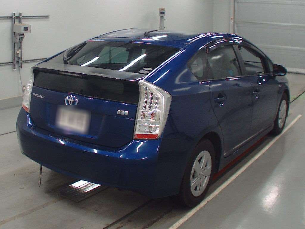 2010 Toyota Prius ZVW30[1]