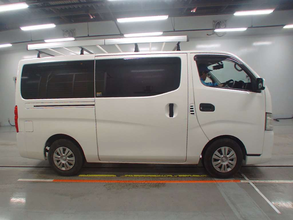 2013 Nissan NV350 CARAVAN VAN VW2E26[2]