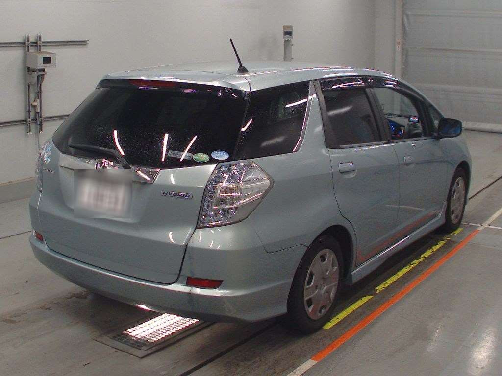 2012 Honda Fit Shuttle Hybrid GP2[1]