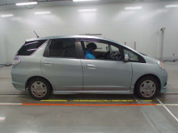 2012 Honda Fit Shuttle Hybrid