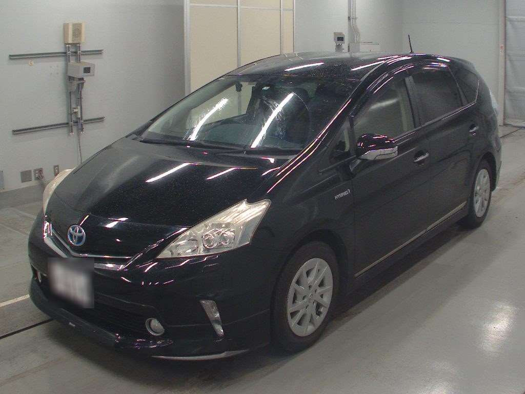 2013 Toyota Prius alpha ZVW40W[0]