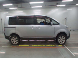 2013 Mitsubishi Delica D5