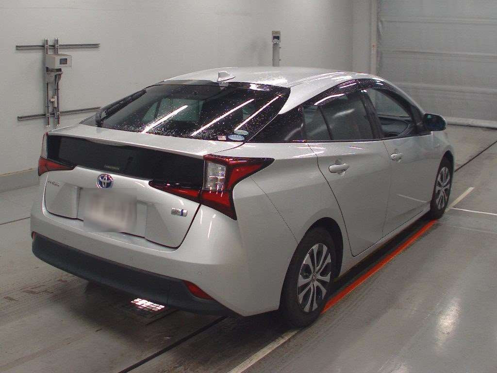 2019 Toyota Prius ZVW51[1]